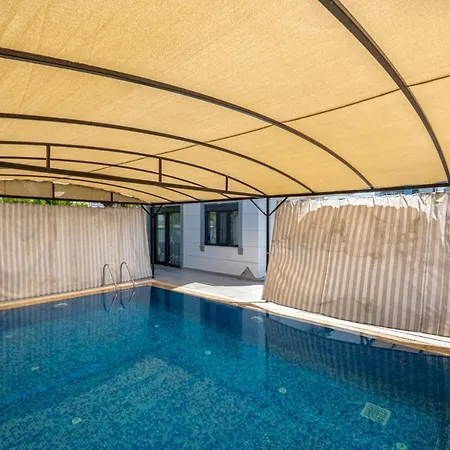 Secluded With Private Pool In Villa