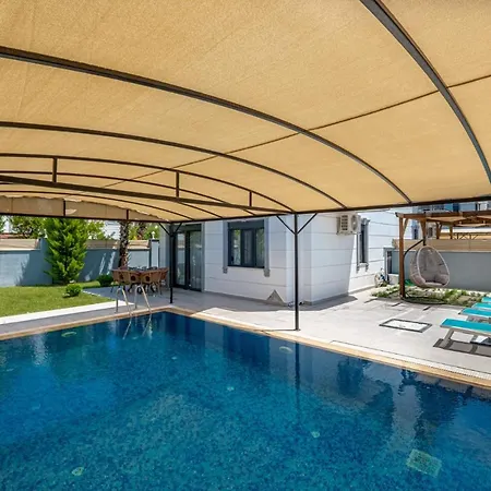 Secluded With Private Pool In Villa *