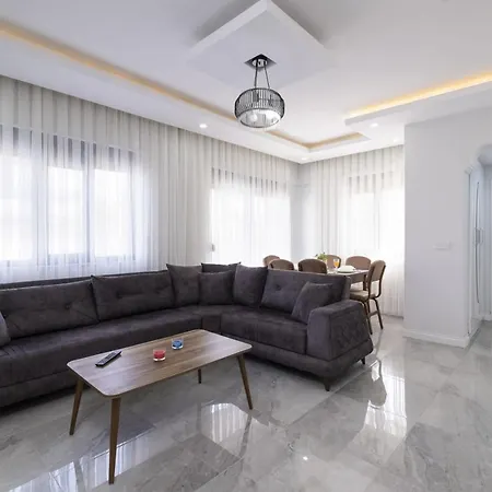 Secluded With Private Pool In Villa Antalya